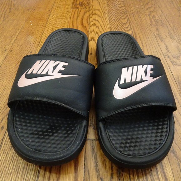 nike sliders very